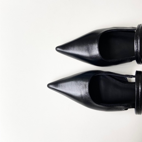 TOTEME
The Sharp slingback flat sandals - Picture 5 of 9